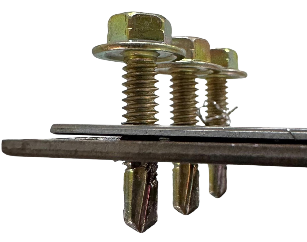 tornillo de metal a metal